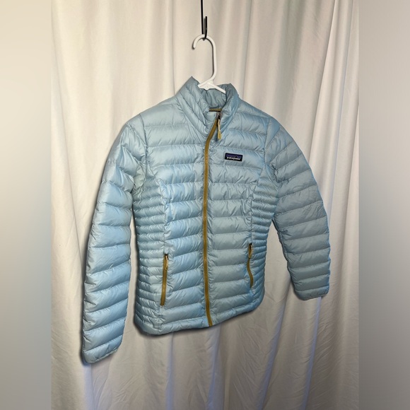 Patagonia women’s Down Puffer Jacket | XS - Picture 3 of 11